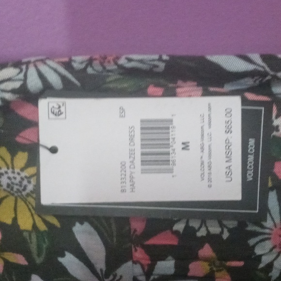 Volcom floral sundress - Picture 3 of 3